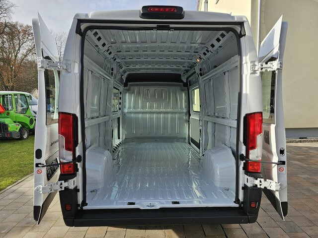 Цельнометаллический фургон FIAT Ducato 35 L3H2 MAXI 13m³ 180 teilverglast...: фото 38