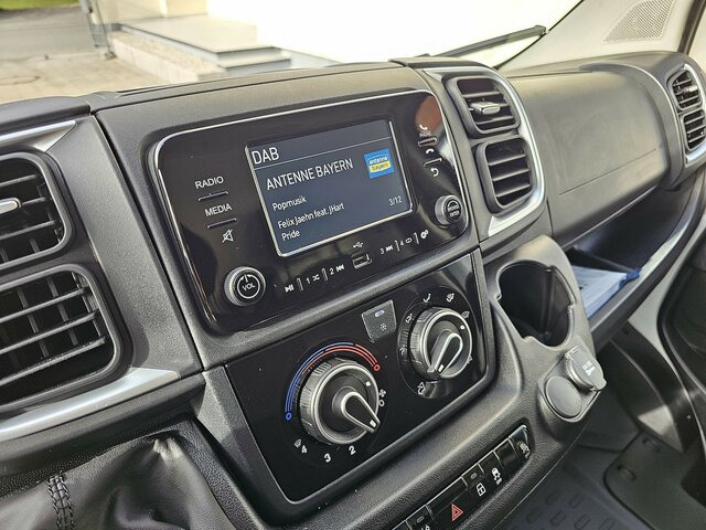 Цельнометаллический фургон FIAT Ducato 35 L3H2 MAXI 13m³ 180 teilverglast...: фото 7