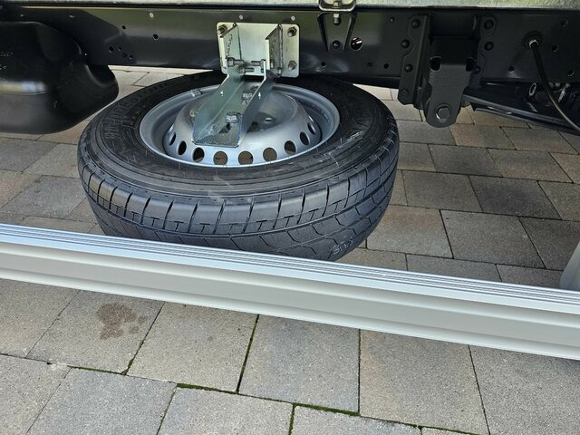 Новый Фургон с закрытым кузовом IVECO Daily 35S18 3.0 Koffer LBW Bär ACC LED sofort!: фото 22