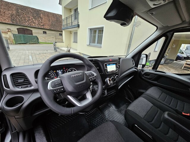 IVECO Daily 35S18HA8V Hi-Matic 16m³ XL LED ACC - Цельнометаллический фургон: фото 4 IVECO Daily 35S18HA8V Hi-Matic 16m³ XL LED ACC - Цельнометаллический фургон: фото 4