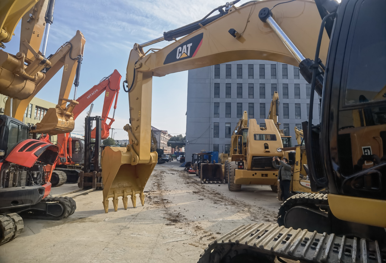 CAT 330D2L Excavator - Гусеничный экскаватор: фото 5 CAT 330D2L Excavator - Гусеничный экскаватор: фото 5