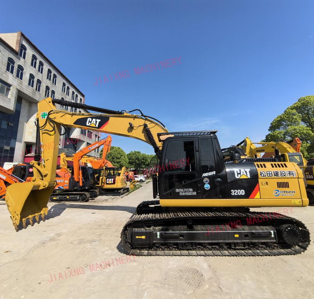 CAT320D excavator - Гусеничный экскаватор: фото 2 CAT320D excavator - Гусеничный экскаватор: фото 2