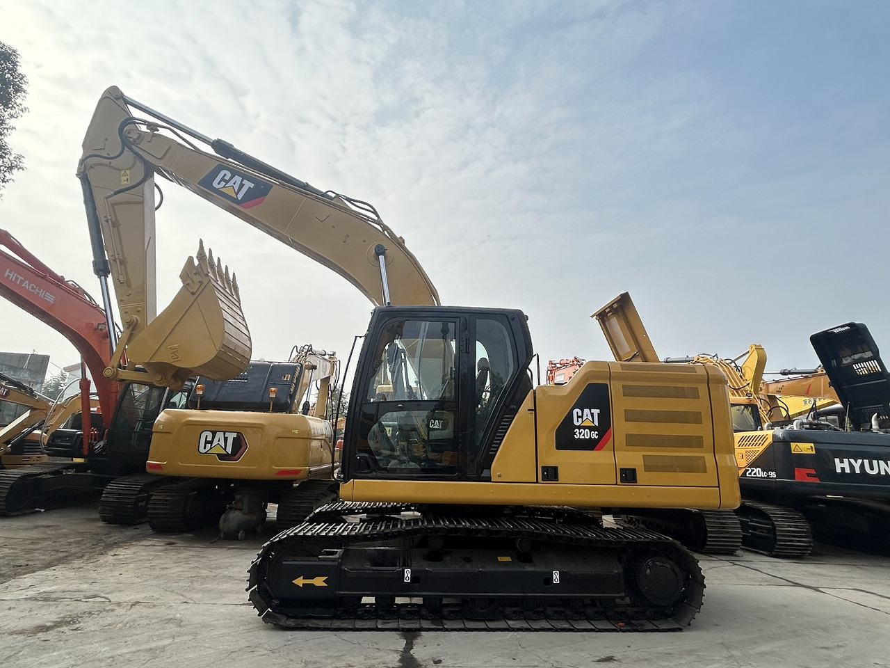 CATERPILLAR CAT 320GC CRAWLER EXCAVATOR - Гусеничный экскаватор: фото 2 CATERPILLAR CAT 320GC CRAWLER EXCAVATOR - Гусеничный экскаватор: фото 2