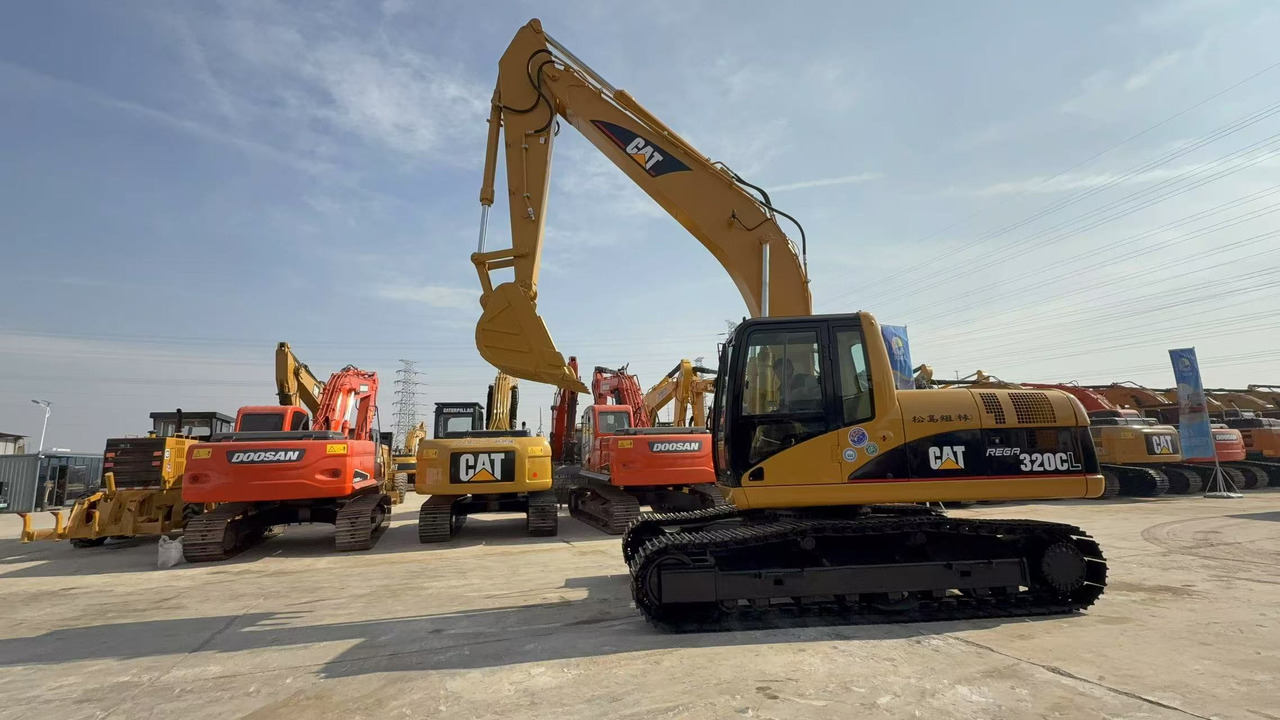 Cat 320cl excavator - Гусеничный экскаватор: фото 4 Cat 320cl excavator - Гусеничный экскаватор: фото 4