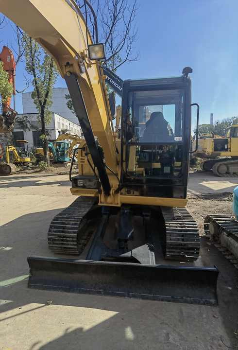 Caterpillar second hand excavator 305.5E2 digger excavator caterpillar 305.5E2 small excavator for sale - Гусеничный экскаватор: фото 5 Caterpillar second hand excavator 305.5E2 digger excavator caterpillar 305.5E2 small excavator for sale - Гусеничный экскаватор: фото 5