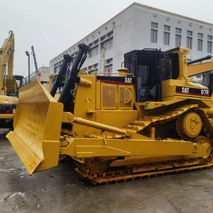Cheap Used CAT D7R Bulldozer Track Dozer japan used bulldozer for sale - Бульдозер: фото 5 Cheap Used CAT D7R Bulldozer Track Dozer japan used bulldozer for sale - Бульдозер: фото 5