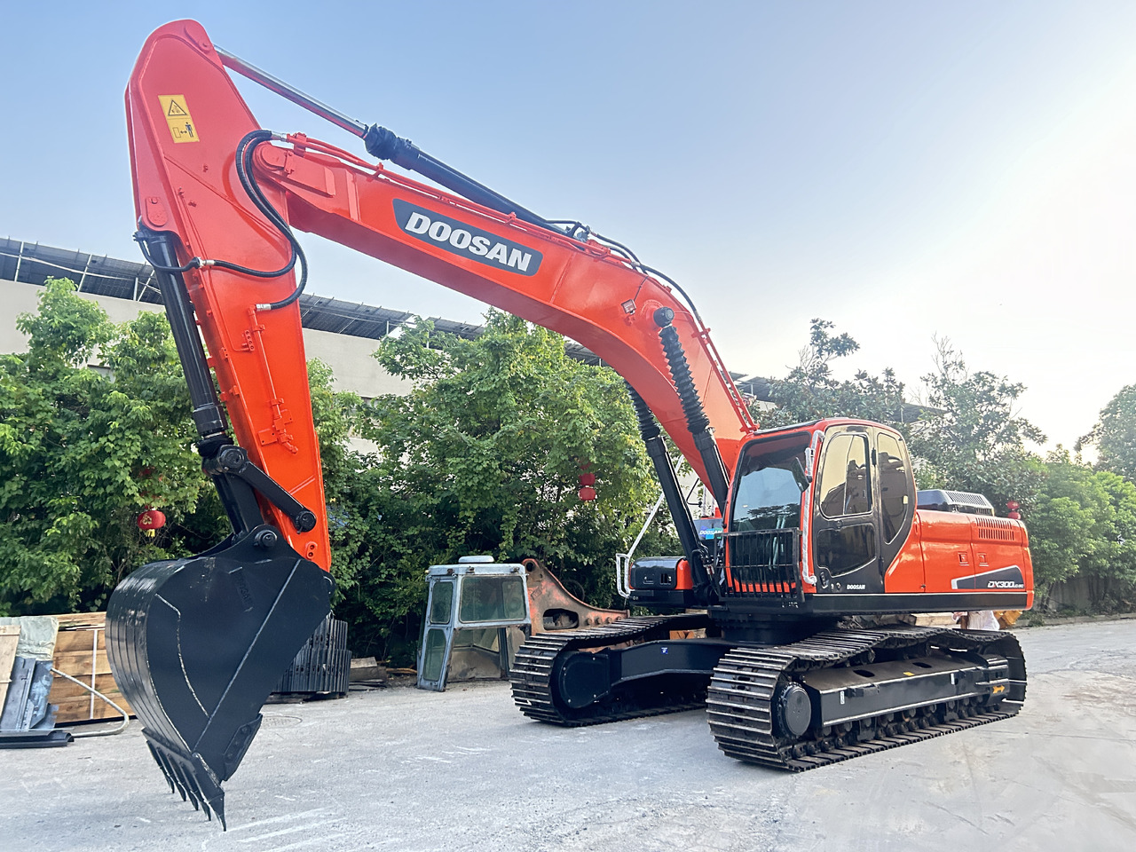 Doosan DX300LC Crawler Excavator - Гусеничный экскаватор: фото 1 Doosan DX300LC Crawler Excavator - Гусеничный экскаватор: фото 1