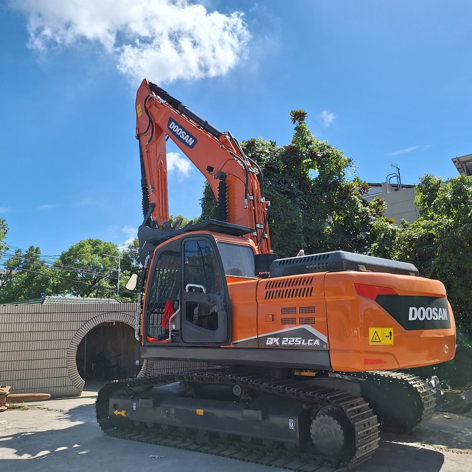 Doosan Dx225LCA Crawler Excavator - Гусеничный экскаватор: фото 2 Doosan Dx225LCA Crawler Excavator - Гусеничный экскаватор: фото 2