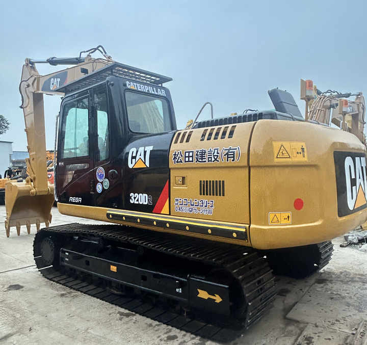 Гусеничный экскаватор Good condition  Used Caterpillar 20 ton excavator CAT 320D2 Excavator CAT 320B 320C 330C 320D crawler excavator for cheap sale: фото 6