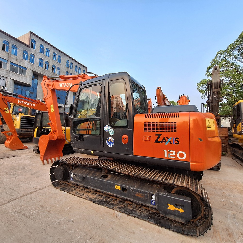 Hitachi ZX120 Excavator - Гусеничный экскаватор: фото 2 Hitachi ZX120 Excavator - Гусеничный экскаватор: фото 2
