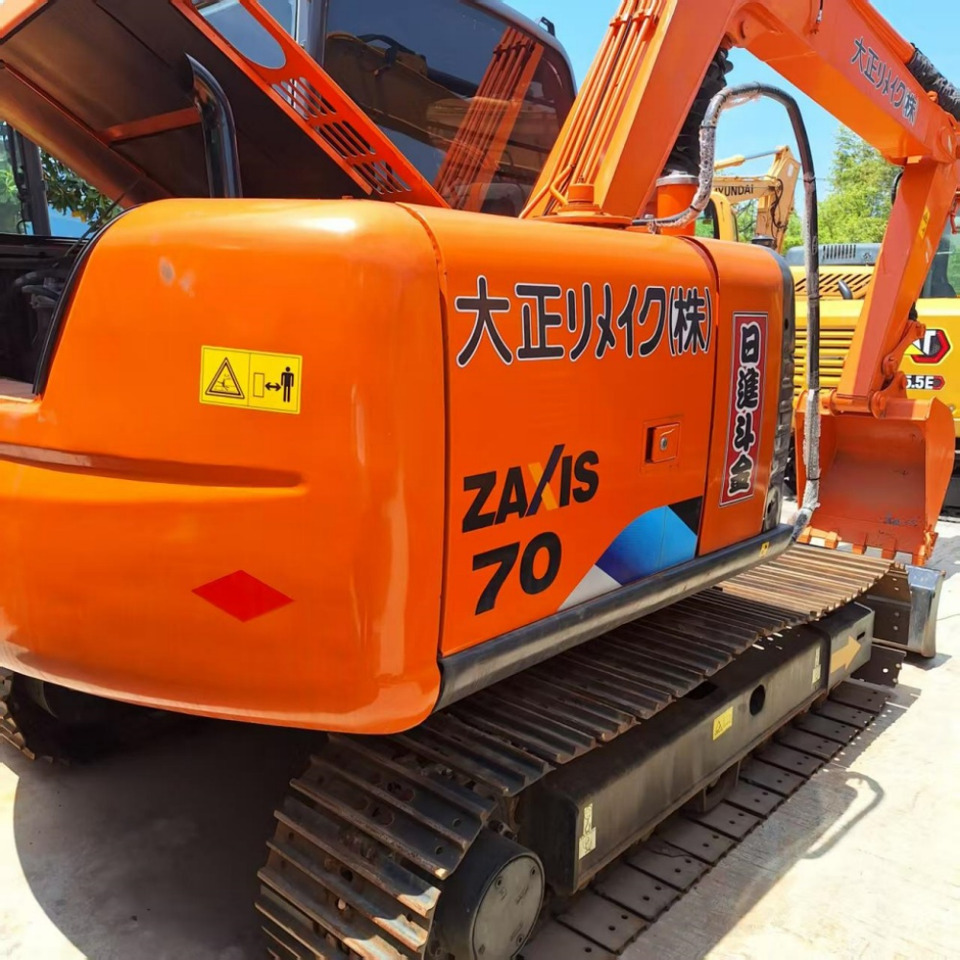 Hitachi ZX70 Excavator - Гусеничный экскаватор: фото 3 Hitachi ZX70 Excavator - Гусеничный экскаватор: фото 3