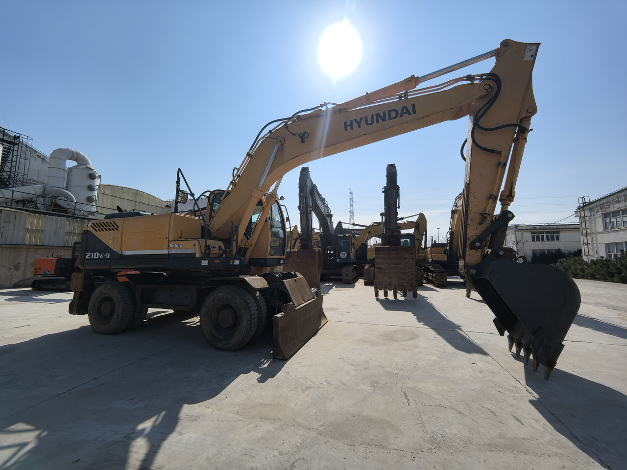 Hyundai 210w-9 wheel excavator - Колёсный экскаватор: фото 4 Hyundai 210w-9 wheel excavator - Колёсный экскаватор: фото 4