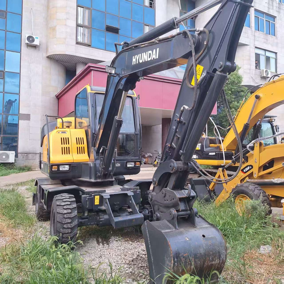 Hyundai HW60  excavator - Колёсный экскаватор: фото 2 Hyundai HW60  excavator - Колёсный экскаватор: фото 2