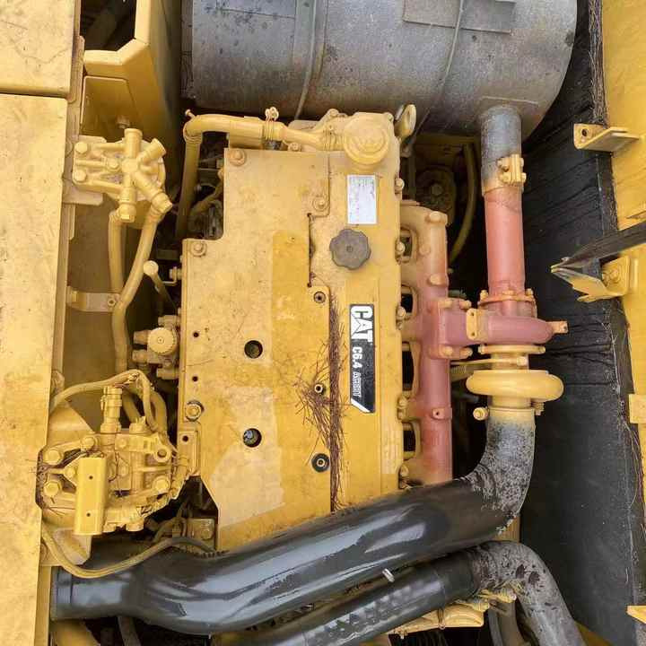 Гусеничный экскаватор Original Japan cheap second hand excavator/digger cat 320D2 excavator used CAT excavator cat 320D2 for sale: фото 6