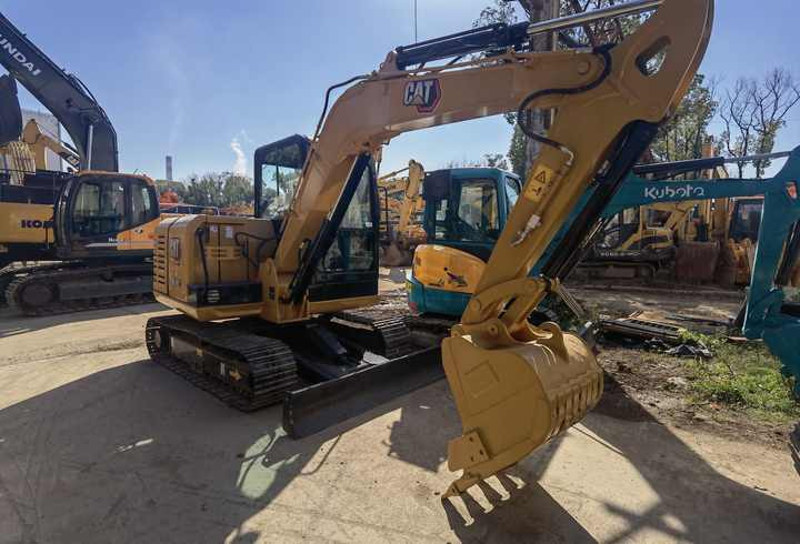 Used Japan CAT excavator CAT 307E2 306E2 305.5E2 CAT mini hydraulic crawler excavator hot sale - Гусеничный экскаватор: фото 4 Used Japan CAT excavator CAT 307E2 306E2 305.5E2 CAT mini hydraulic crawler excavator hot sale - Гусеничный экскаватор: фото 4