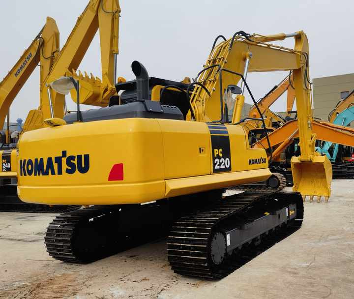 Second hand komatsu with high performance pc220-8 Excavator 22 Ton Used Excavator for sale in china - Гусеничный экскаватор: фото 3 Second hand komatsu with high performance pc220-8 Excavator 22 Ton Used Excavator for sale in china - Гусеничный экскаватор: фото 3