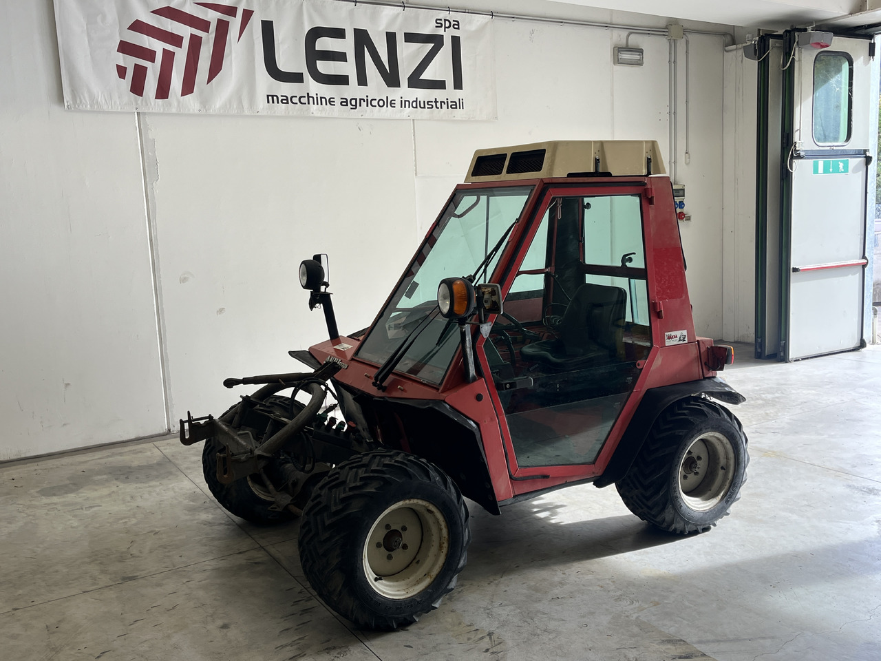 AEBI TT 70 S - Трактор: фото 2 AEBI TT 70 S - Трактор: фото 2