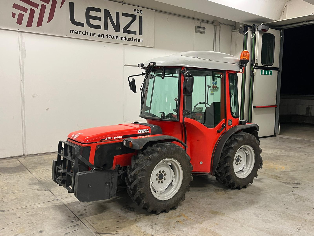 ANTONIO CARRARO SRX 8400 - Трактор: фото 2 ANTONIO CARRARO SRX 8400 - Трактор: фото 2