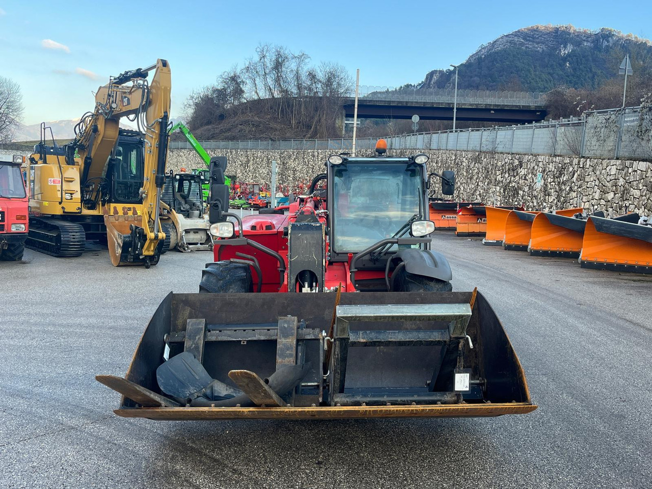 MANITOU MVT 929 COMPACT - Телескопический погрузчик: фото 3 MANITOU MVT 929 COMPACT - Телескопический погрузчик: фото 3