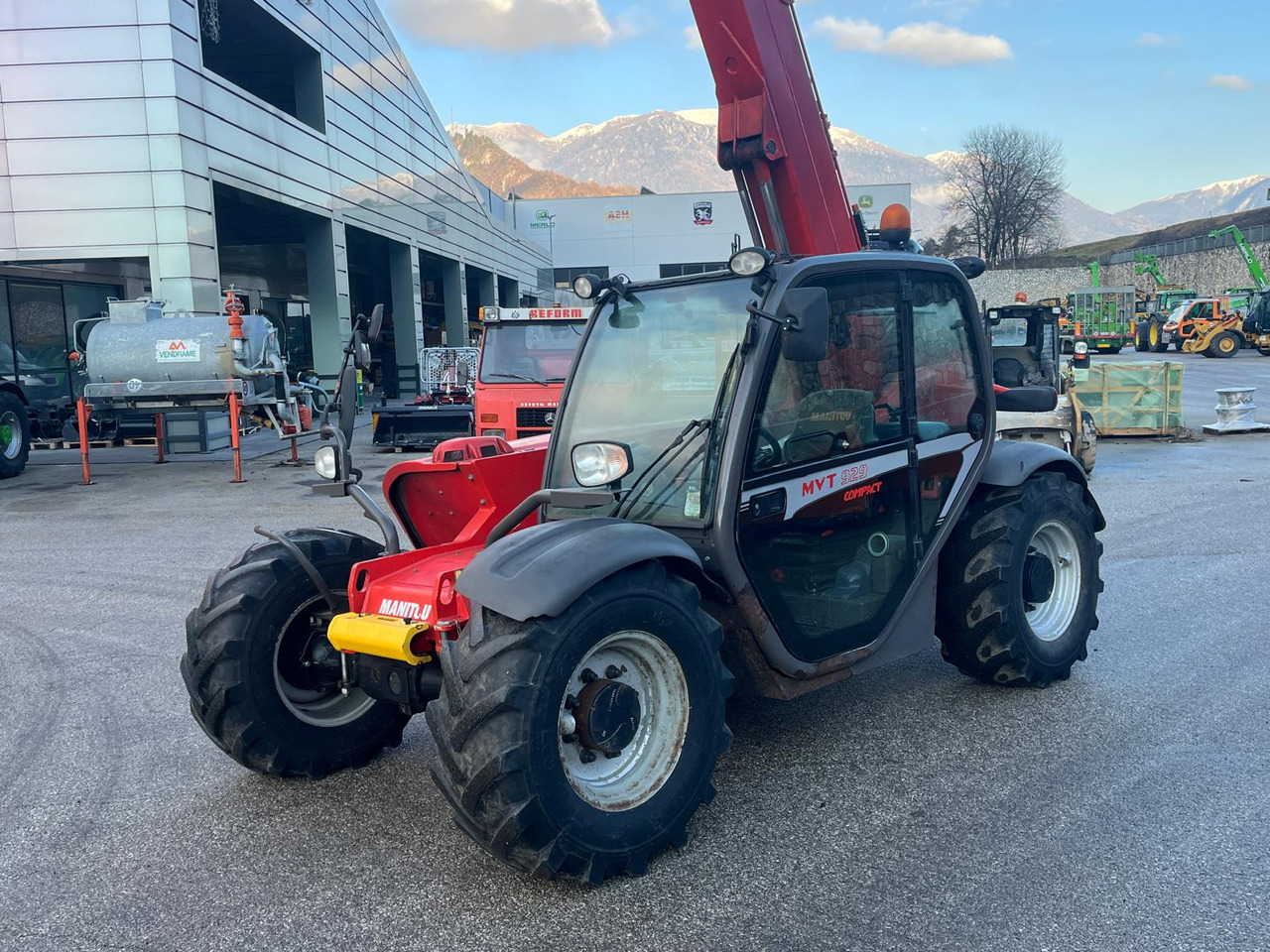MANITOU MVT 929 COMPACT - Телескопический погрузчик: фото 2 MANITOU MVT 929 COMPACT - Телескопический погрузчик: фото 2