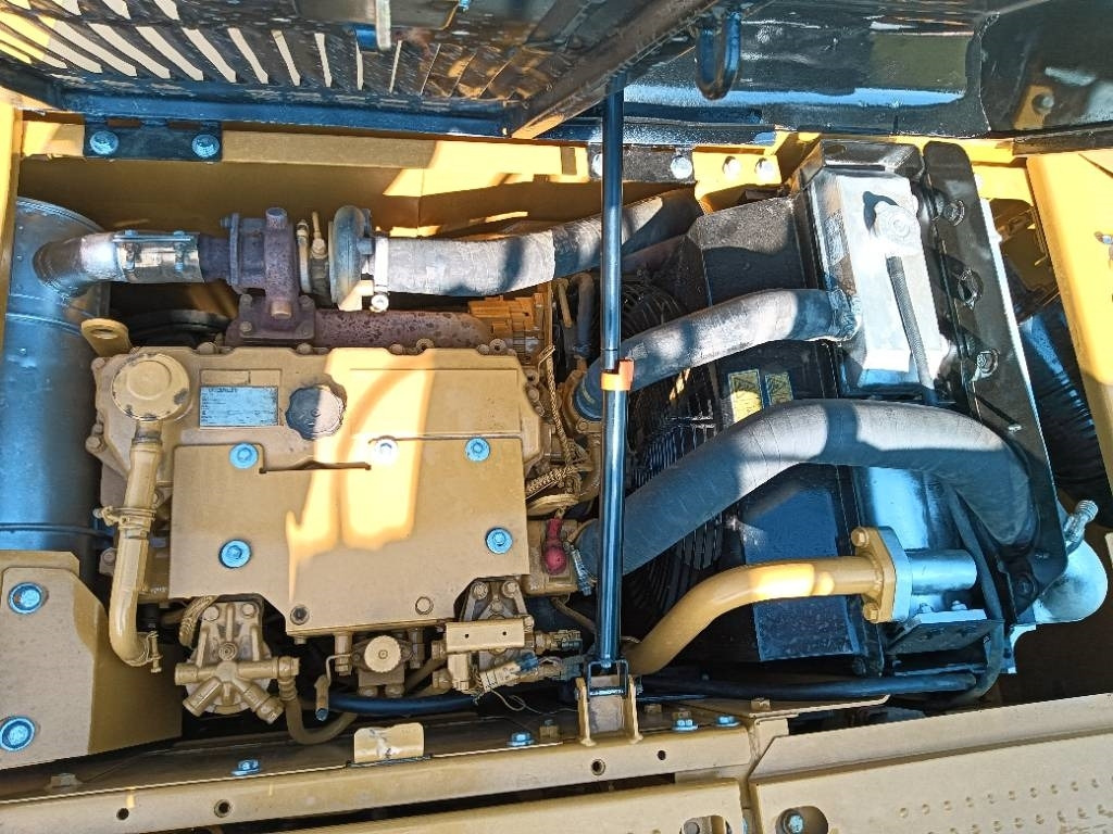 CAT 313 D - Гусеничный экскаватор: фото 2 CAT 313 D - Гусеничный экскаватор: фото 2