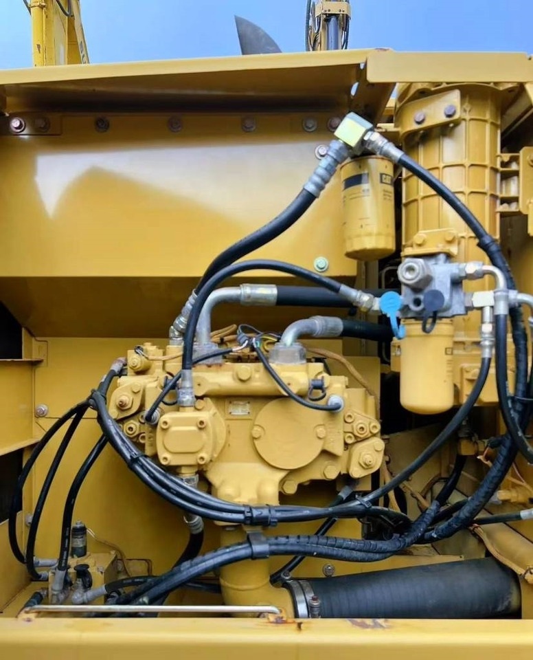 CAT 320 C - Гусеничный экскаватор: фото 3 CAT 320 C - Гусеничный экскаватор: фото 3