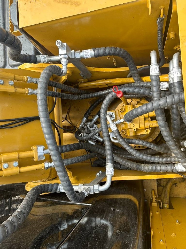 Гусеничный экскаватор CAT 320 D: фото 19