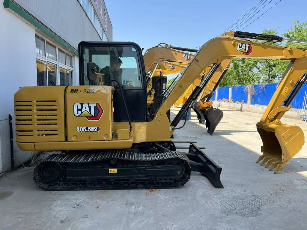 CAT CAT305.5E2 - Мини-экскаватор: фото 1 CAT CAT305.5E2 - Мини-экскаватор: фото 1