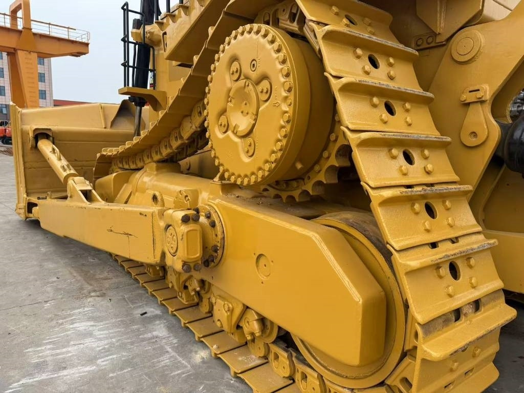 CAT D 10 R - Бульдозер: фото 4 CAT D 10 R - Бульдозер: фото 4
