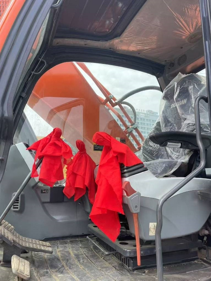 Doosan 300 - Гусеничный экскаватор: фото 5 Doosan 300 - Гусеничный экскаватор: фото 5