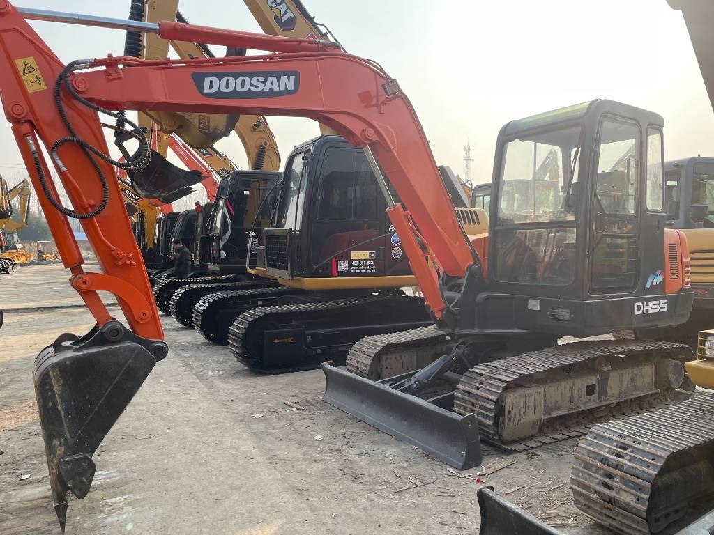 Doosan DH 55 - Мини-экскаватор: фото 2 Doosan DH 55 - Мини-экскаватор: фото 2