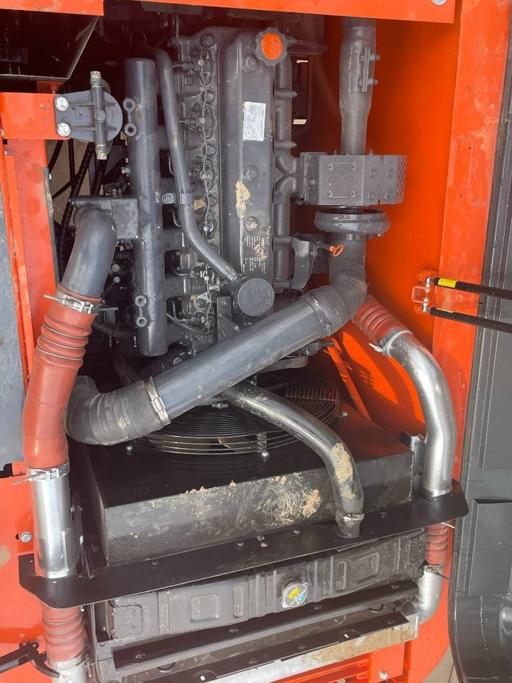 Гусеничный экскаватор Doosan DX 225: фото 12 Гусеничный экскаватор Doosan DX 225: фото 12