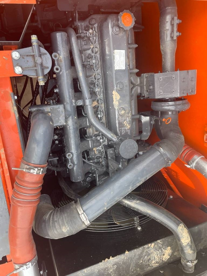 Гусеничный экскаватор Doosan DX 225: фото 10 Гусеничный экскаватор Doosan DX 225: фото 10