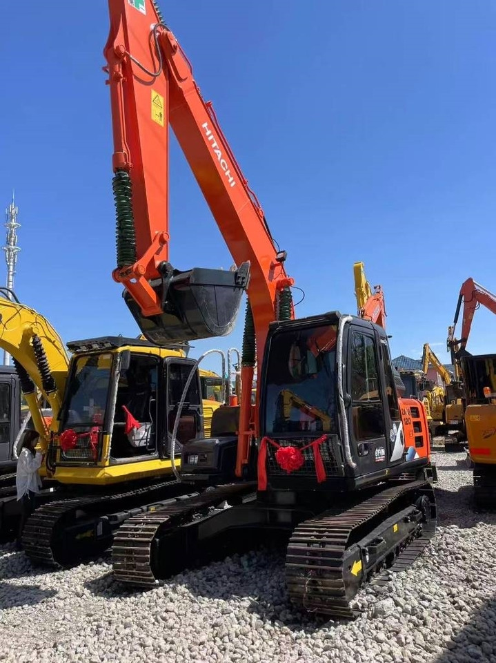 Hitachi 120 - Гусеничный экскаватор: фото 3 Hitachi 120 - Гусеничный экскаватор: фото 3