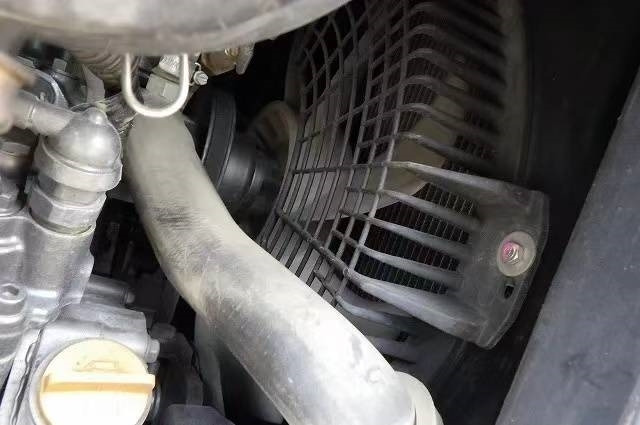 Гусеничный экскаватор Hitachi 30: фото 8 Гусеничный экскаватор Hitachi 30: фото 8