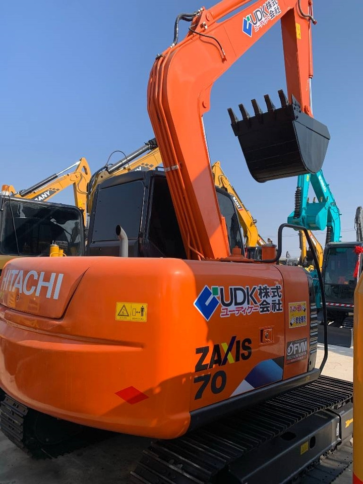 Hitachi ZX 70 - Мини-экскаватор: фото 4 Hitachi ZX 70 - Мини-экскаватор: фото 4