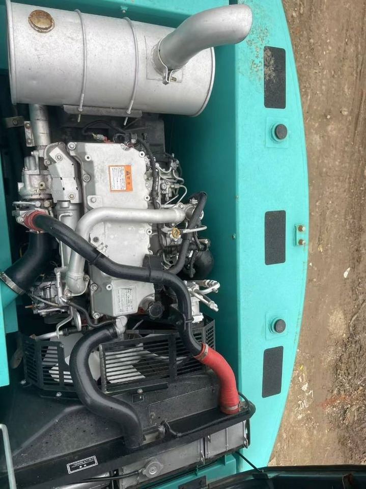 Kobelco SK 200 - Гусеничный экскаватор: фото 2 Kobelco SK 200 - Гусеничный экскаватор: фото 2