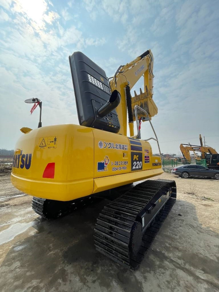 Komatsu PC 220-8 - Гусеничный экскаватор: фото 5 Komatsu PC 220-8 - Гусеничный экскаватор: фото 5