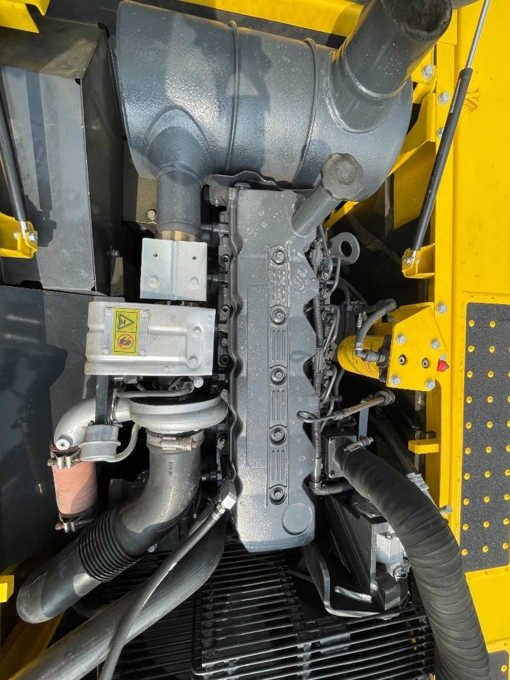 Komatsu PC 220-8 - Гусеничный экскаватор: фото 4 Komatsu PC 220-8 - Гусеничный экскаватор: фото 4