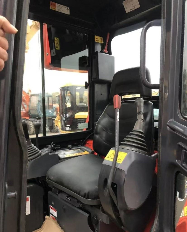 Kubota U 35 - Мини-экскаватор: фото 3 Kubota U 35 - Мини-экскаватор: фото 3