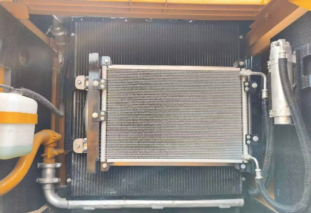 Sany SY 215  - Гусеничный экскаватор: фото 5 Sany SY 215  - Гусеничный экскаватор: фото 5