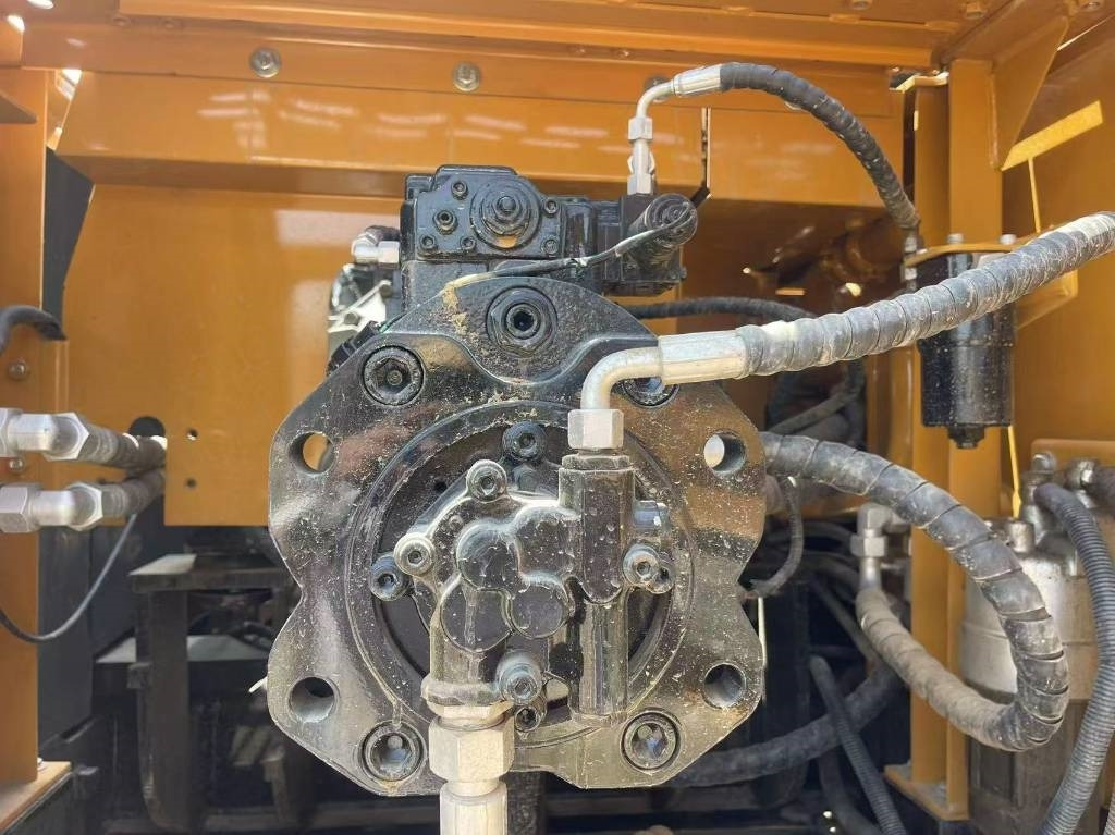 Sany SY 305 C - Гусеничный экскаватор: фото 5 Sany SY 305 C - Гусеничный экскаватор: фото 5