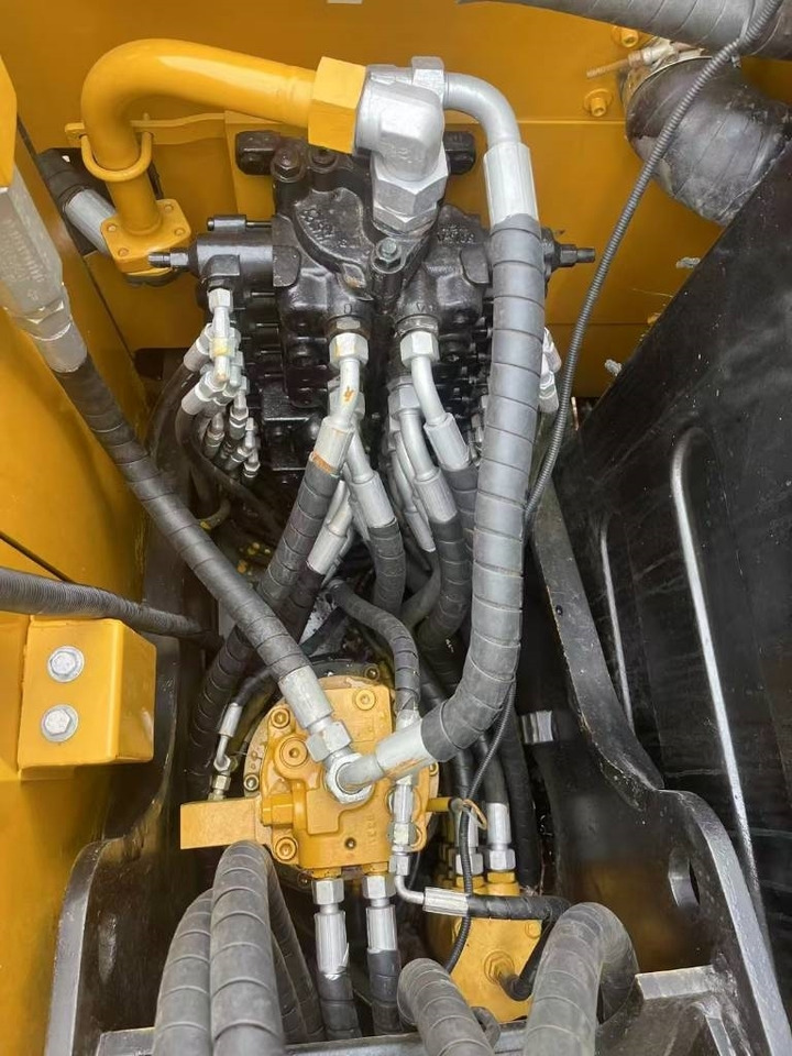 Sany SY 75  - Гусеничный экскаватор: фото 2 Sany SY 75  - Гусеничный экскаватор: фото 2