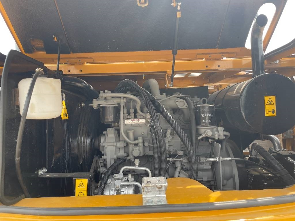 Sany SY 95 C  - Гусеничный экскаватор: фото 2 Sany SY 95 C  - Гусеничный экскаватор: фото 2