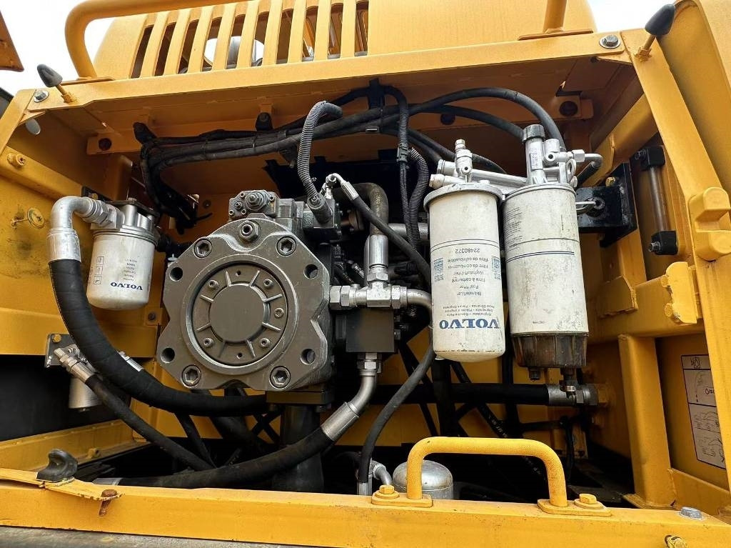 Volvo EC 480 D - Гусеничный экскаватор: фото 3 Volvo EC 480 D - Гусеничный экскаватор: фото 3