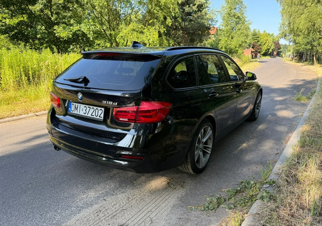 BMW SERIA 3 V (F30/F31/F34) BMW SERIA 3 318d 150KM Automat SportLine*AdaptiveLed*Navi*Półskóra*SerwisBMW* FV - Универсал: фото 4 BMW SERIA 3 V (F30/F31/F34) BMW SERIA 3 318d 150KM Automat SportLine*AdaptiveLed*Navi*Półskóra*SerwisBMW* FV - Универсал: фото 4
