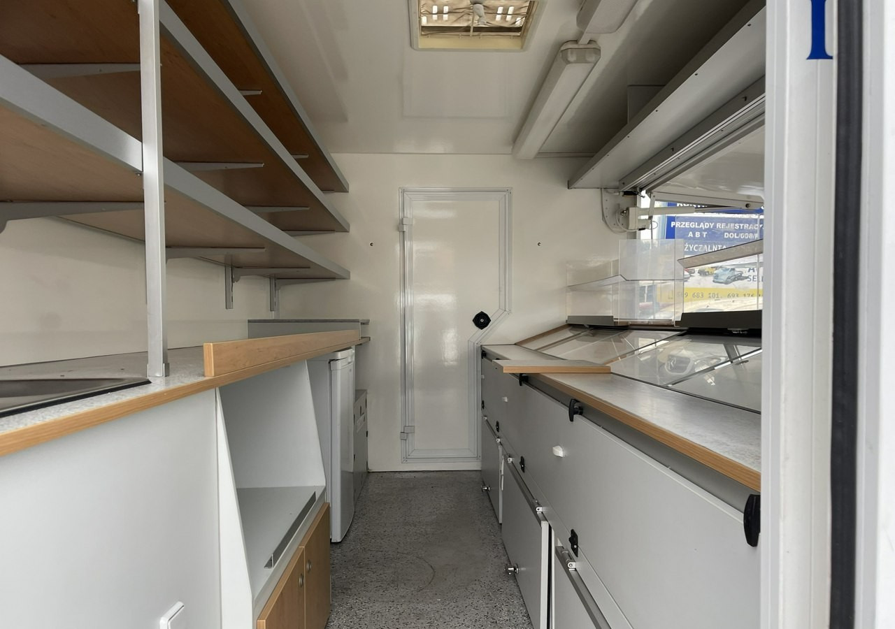 Fiat Ducato Autosklep wędlin Gastronomiczny Food Truck Foodtruck Sklep W-zasi 20 - Торговый грузовик: фото 2 Fiat Ducato Autosklep wędlin Gastronomiczny Food Truck Foodtruck Sklep W-zasi 20 - Торговый грузовик: фото 2