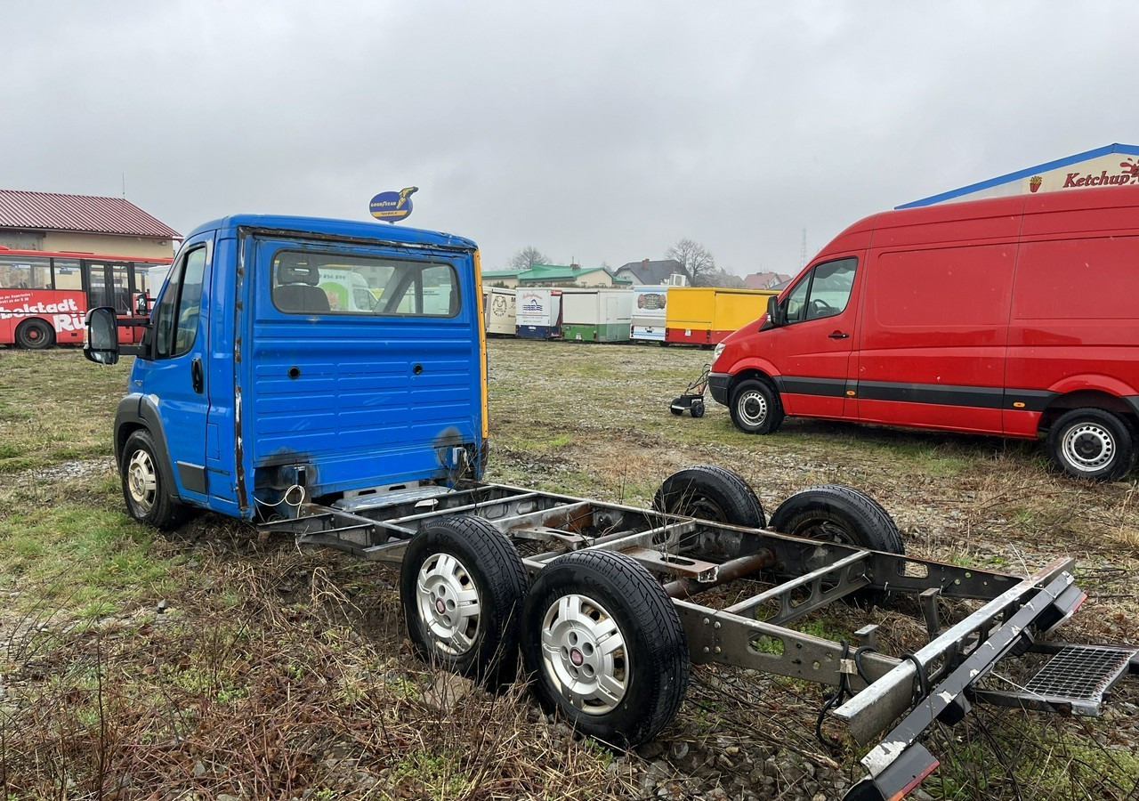 Fiat Ducato Ducato 3.0-160KM Rama pod zabudowę 2011,2009 - Фургон: фото 5 Fiat Ducato Ducato 3.0-160KM Rama pod zabudowę 2011,2009 - Фургон: фото 5
