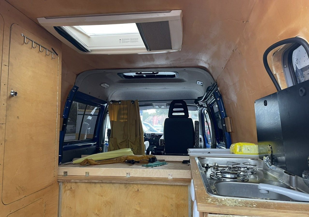 Gaz Gazela Gaz Gazelle Kamper furgon 4X4 benzyna + GAZ LPG Solar 94329km 2010 - Цельнометаллический фургон: фото 5 Gaz Gazela Gaz Gazelle Kamper furgon 4X4 benzyna + GAZ LPG Solar 94329km 2010 - Цельнометаллический фургон: фото 5