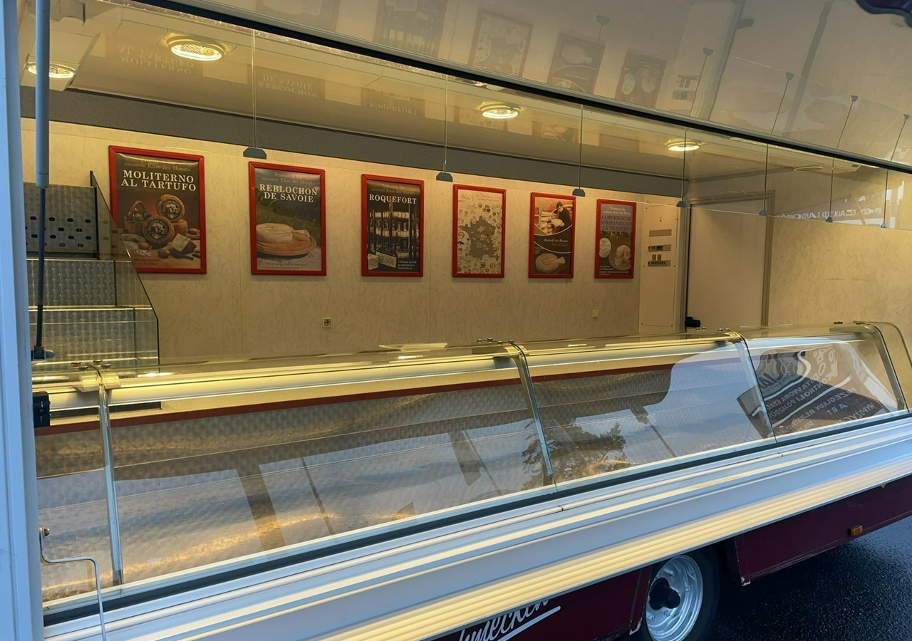 Inna Inny Przyczepa Gastronomiczna food truck foodtruck Autosklep Sklep bar - Торговый прицеп: фото 4 Inna Inny Przyczepa Gastronomiczna food truck foodtruck Autosklep Sklep bar - Торговый прицеп: фото 4